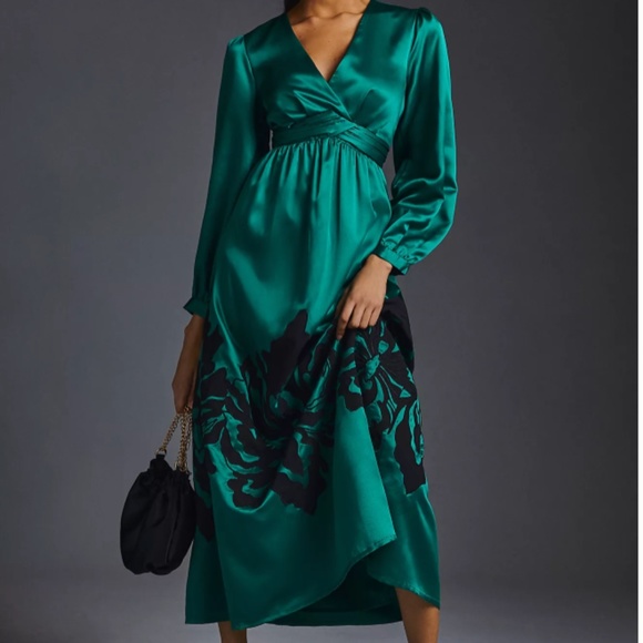 ANTHROPOLOGIE 1X NWT NIKASHA  EMBROIDERED SATIN DRESS GREEN MAXI - Picture 1 of 8